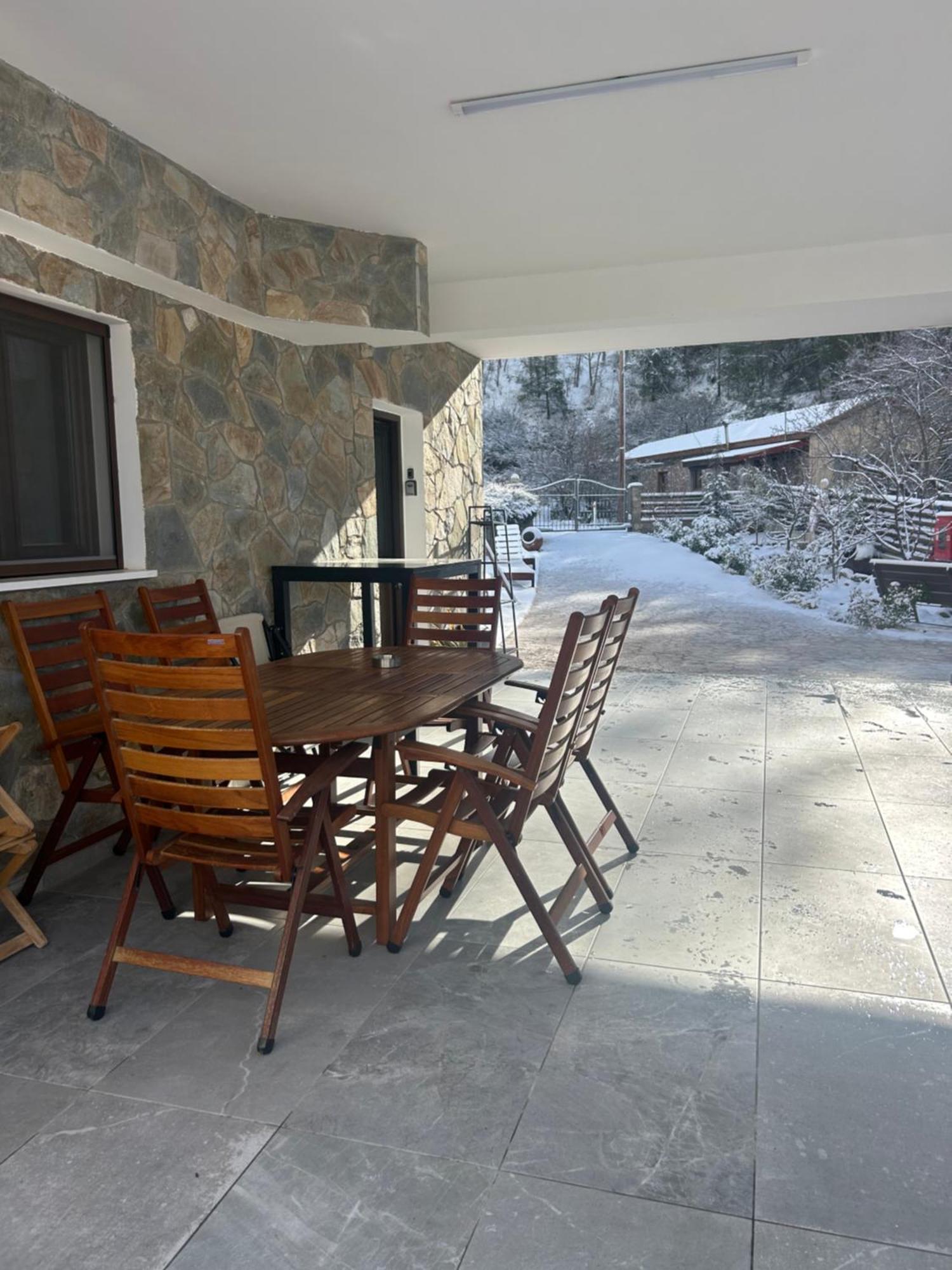 Diamond Stone Wooden Guest House Chandria Extérieur photo