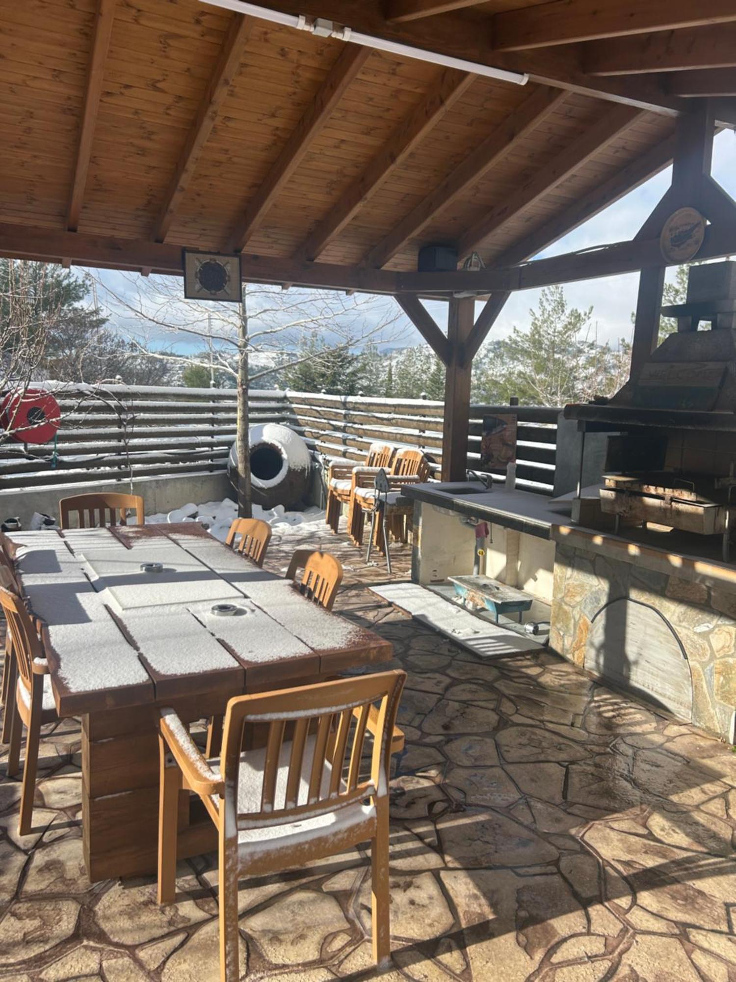 Diamond Stone Wooden Guest House Chandria Extérieur photo